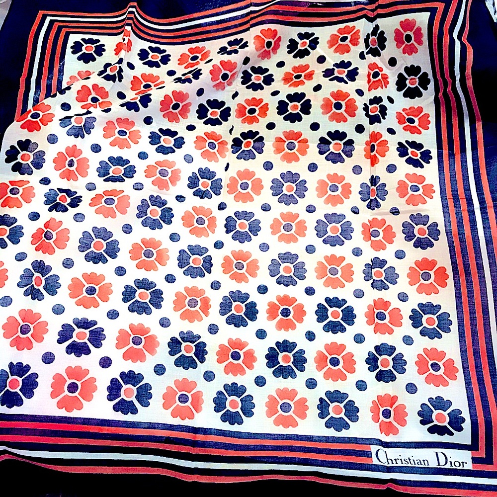 🥳HP🆕Rare: Luxury French Designer Christian_DIOR | MOD Floral Dainty SQUARE HP - Picture 10 of 16
